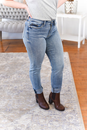 MacKenzie Mid-Rise Skinny Judy Blue Jeans
