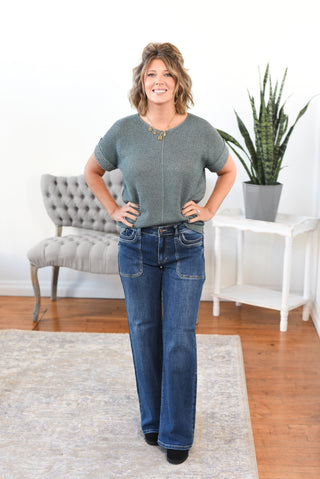 Oaklynn Short Sleeve Sweater Knit Top