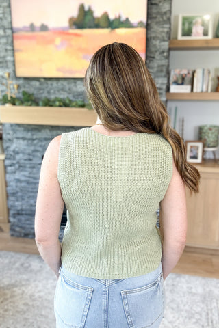 Cedar Rose Button Down Sleeveless Top