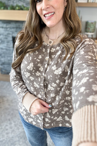Daisie Ditsy Floral Button Down Top