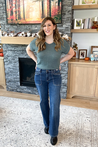 Aspyn Patch Mid Rise Double Pocket Straight Leg Judy Blue Jeans